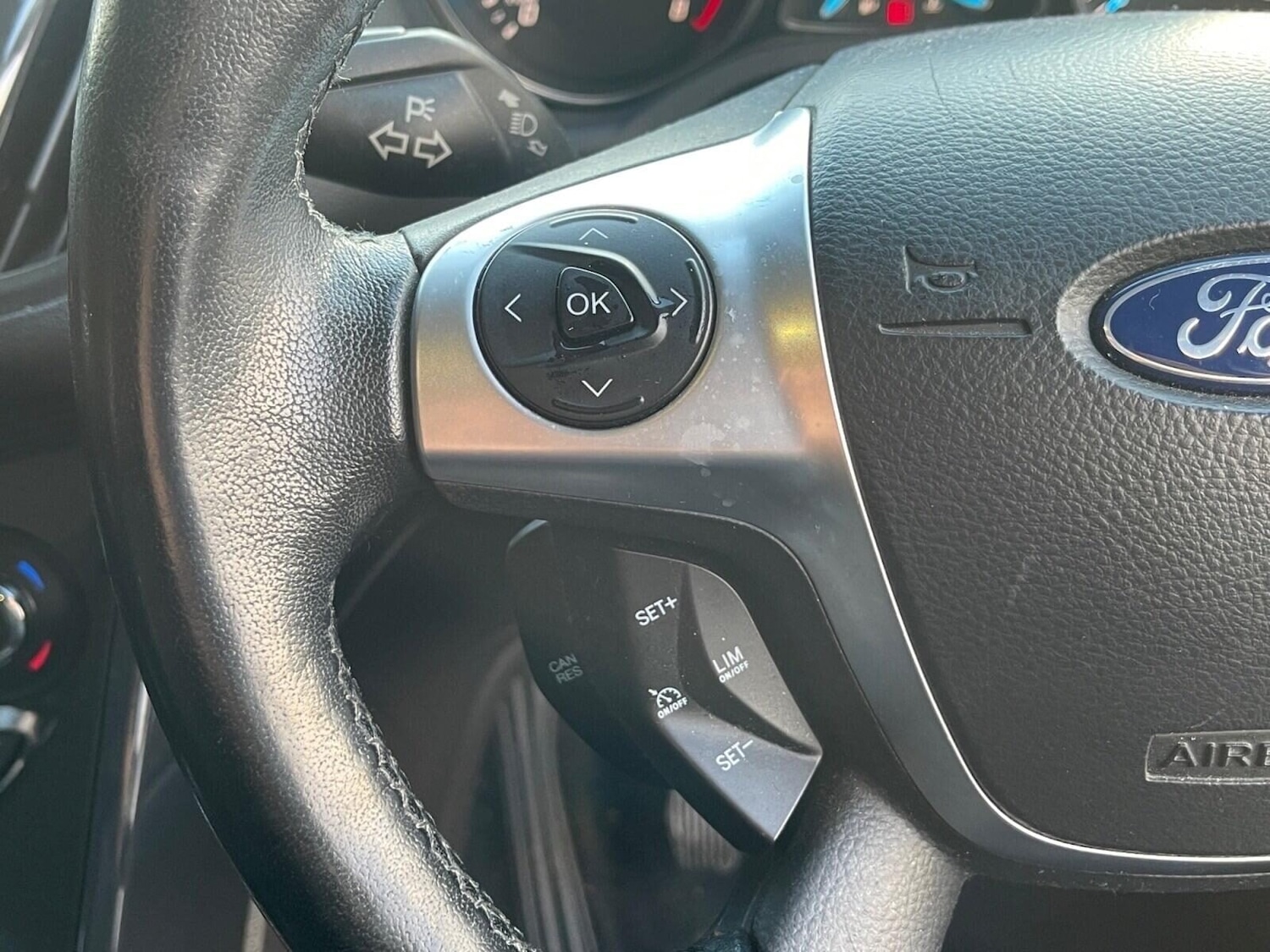 Used Ford Kuga 2015 for sale - 77240236: Photo 24