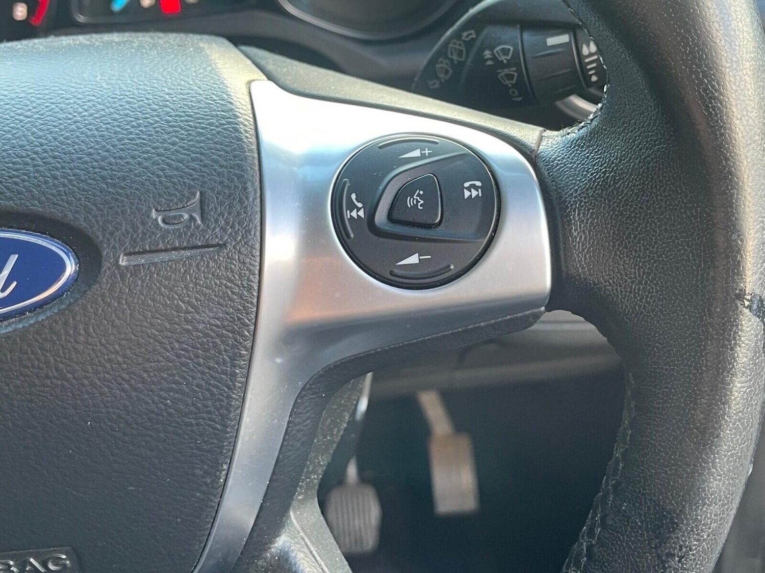 Used Ford Kuga 2015 for sale - 77240236: Photo 25