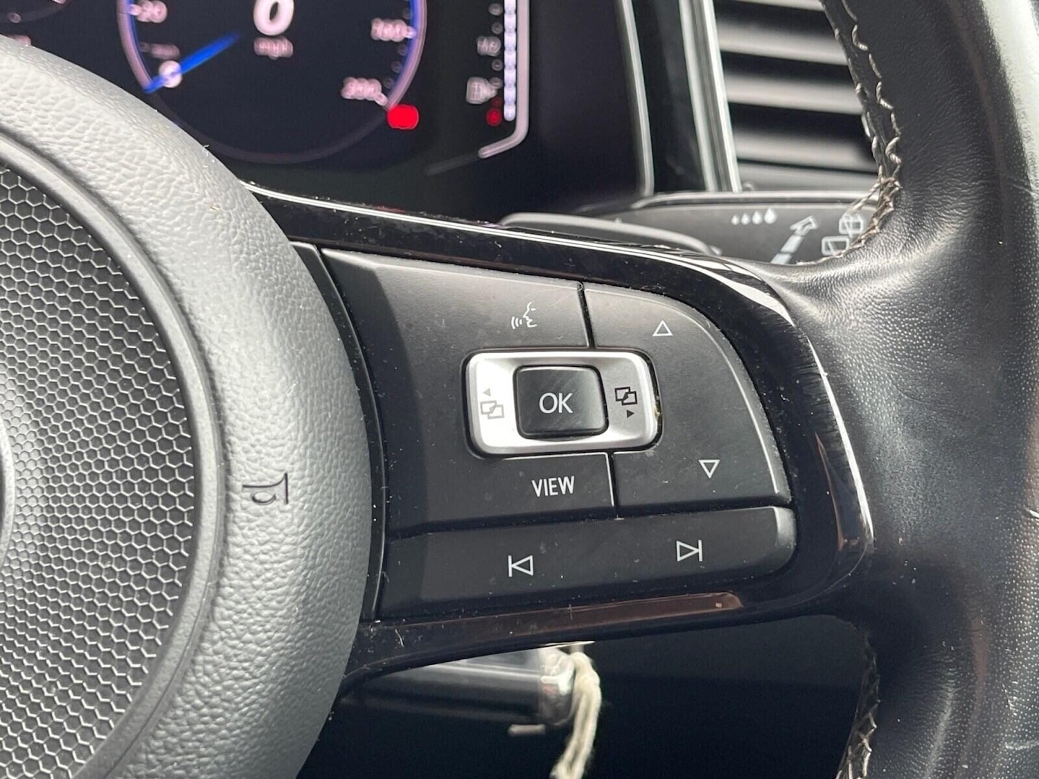 Used Volkswagen T-Roc 2021 for sale - 77831878: Photo 20