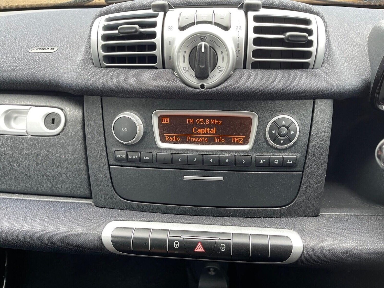 Used smart fortwo 2013 for sale - 76115667: Photo 23