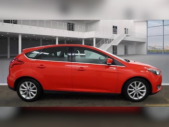 Used Ford Focus 2015 for sale - 77037187: Photo