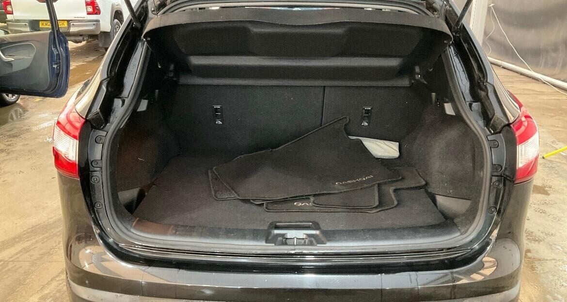 Used Nissan Qashqai 2016 for sale - 77760747: Photo 10