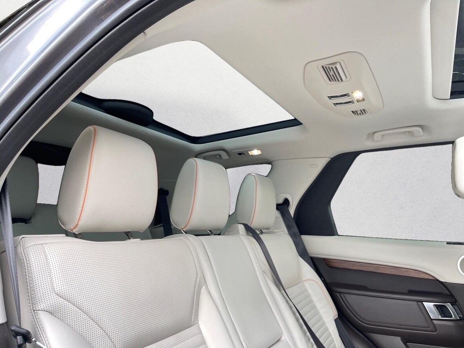 Used Land Rover Discovery 2018 for sale - 76392370: Photo 20