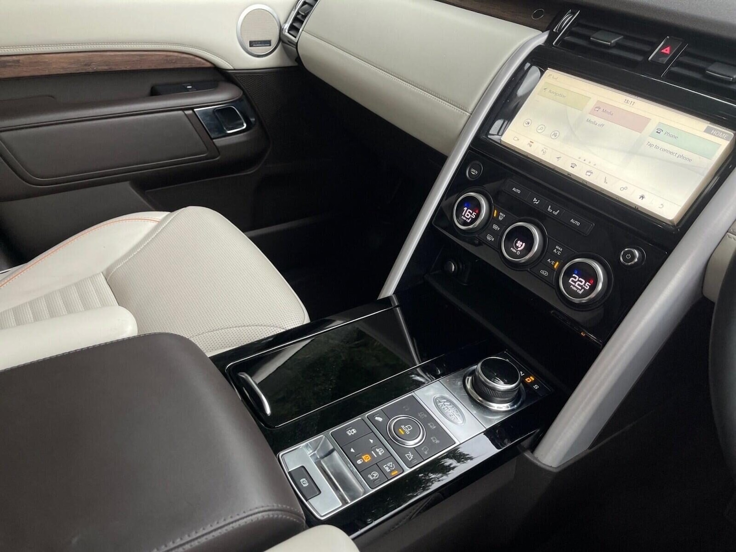 Used Land Rover Discovery 2018 for sale - 76392370: Photo 22