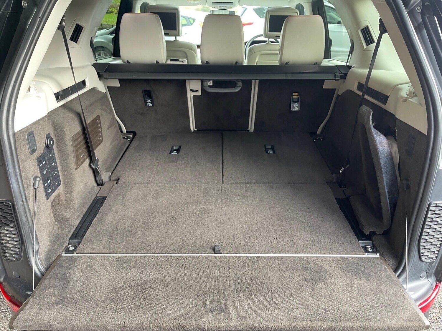 Used Land Rover Discovery 2018 for sale - 76392370: Photo 26