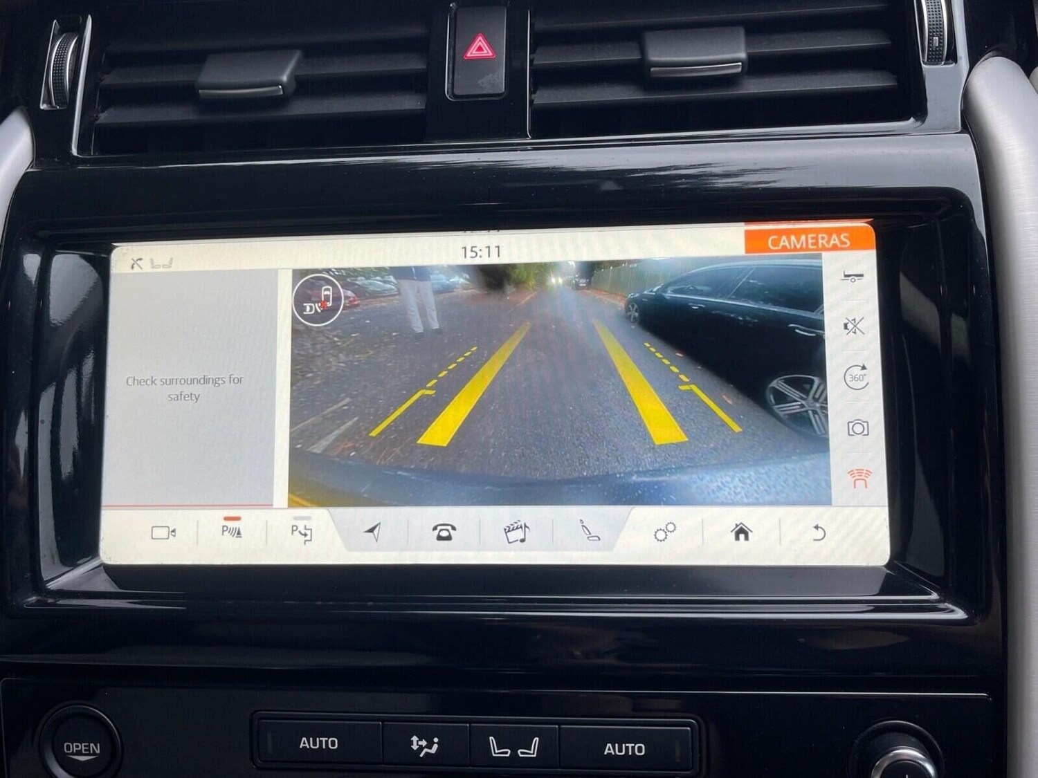 Used Land Rover Discovery 2018 for sale - 76392370: Photo 35