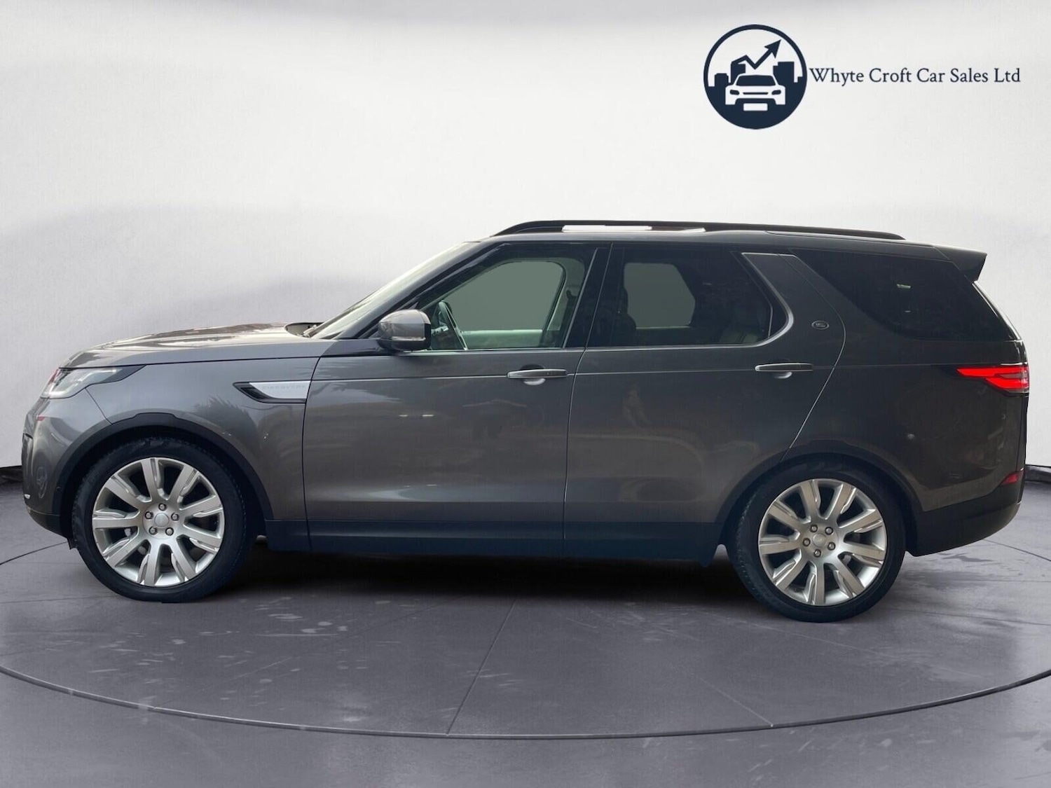 Used Land Rover Discovery 2018 for sale - 76392370: Photo 5