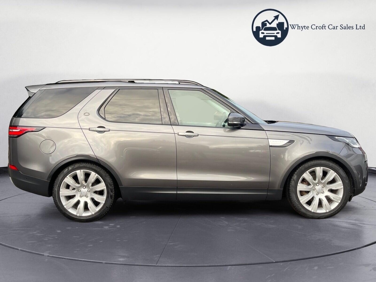 Used Land Rover Discovery 2018 for sale - 76392370: Photo 9