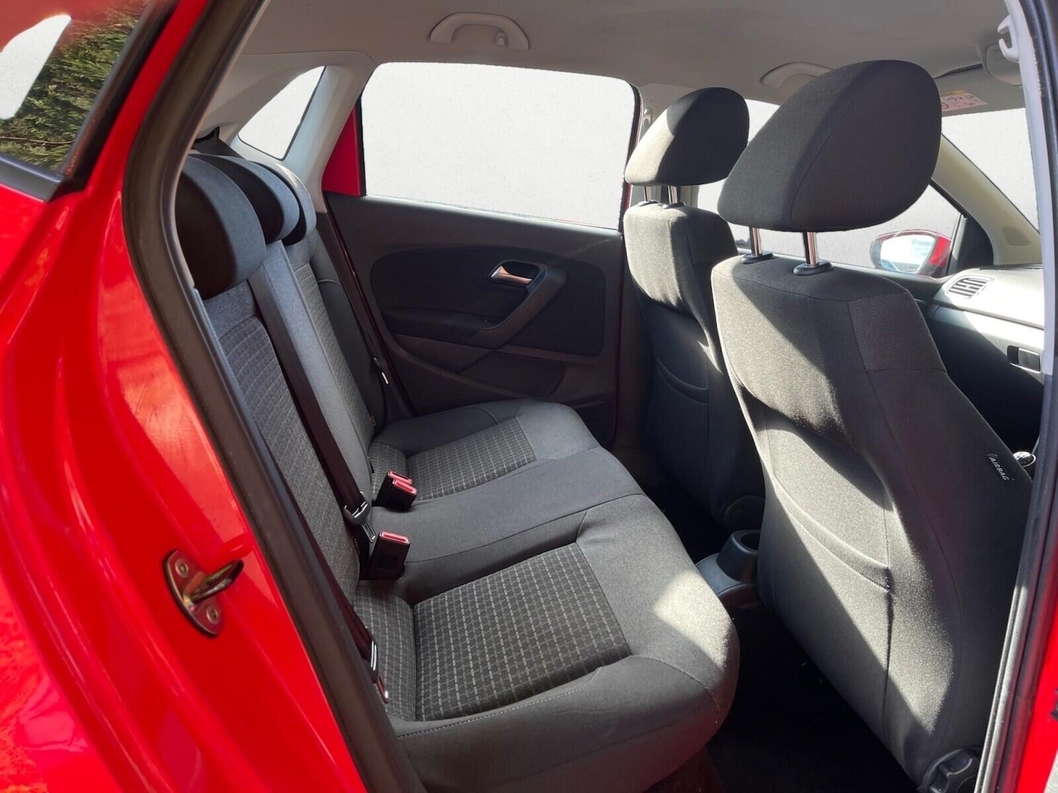 Used Volkswagen Polo 2015 for sale - 77349993: Photo 13