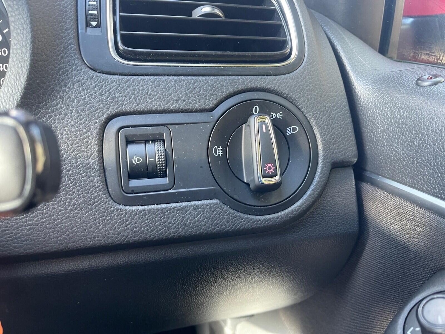 Used Volkswagen Polo 2015 for sale - 77349993: Photo 23