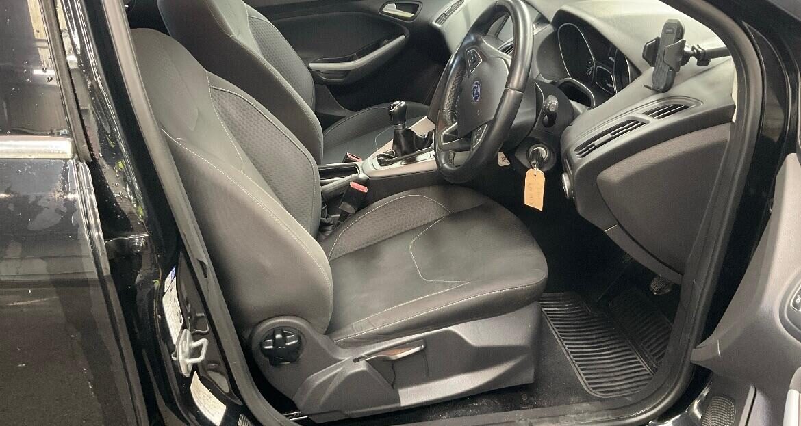 Used Ford Focus 2015 for sale - 77896051: Photo 7