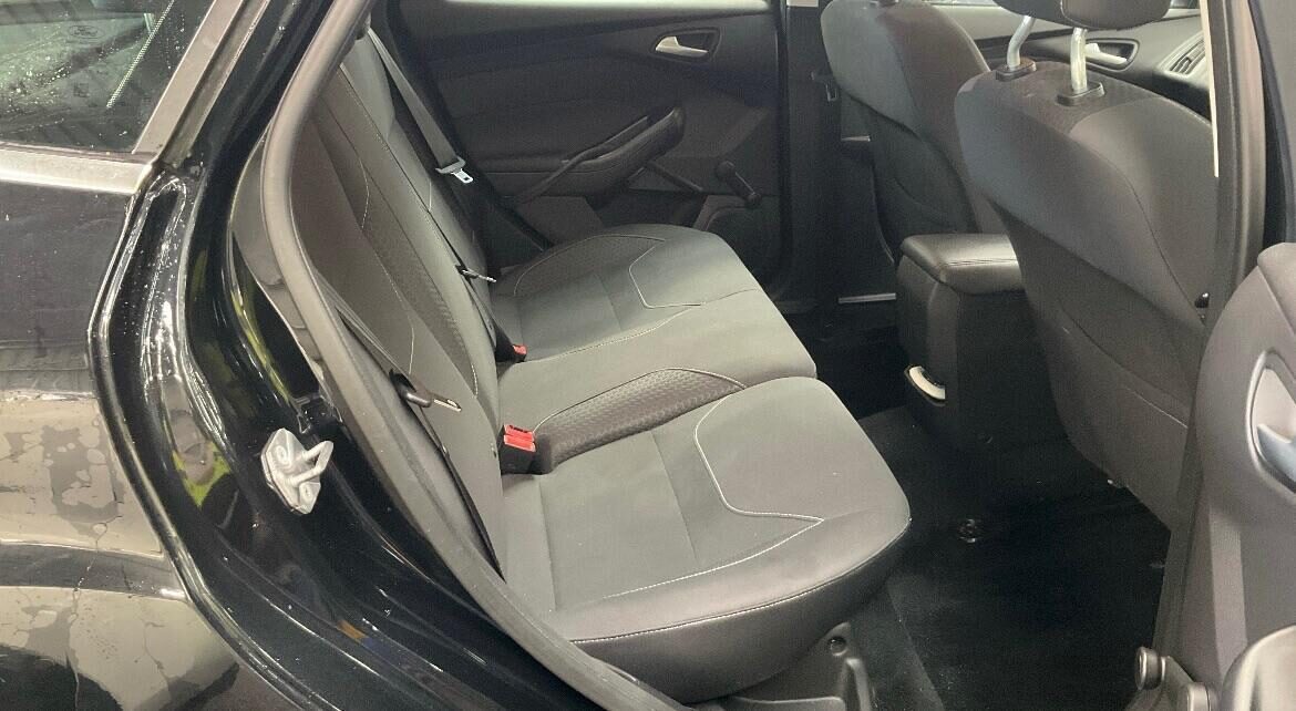 Used Ford Focus 2015 for sale - 77896051: Photo 9