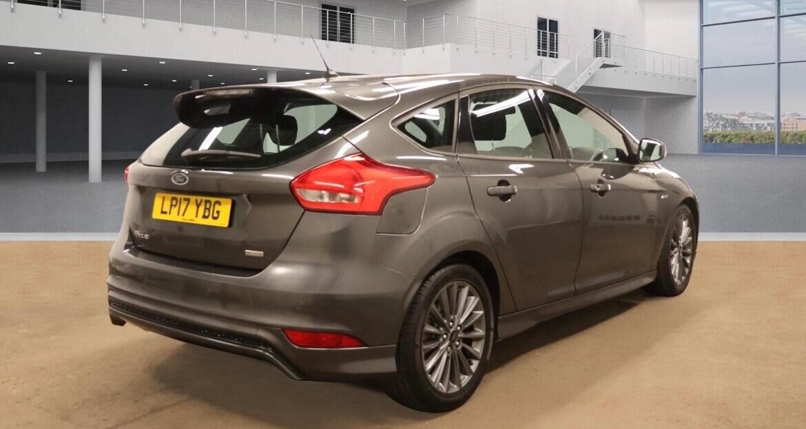 Used Ford Focus 2017 for sale - 78011055: Photo 4