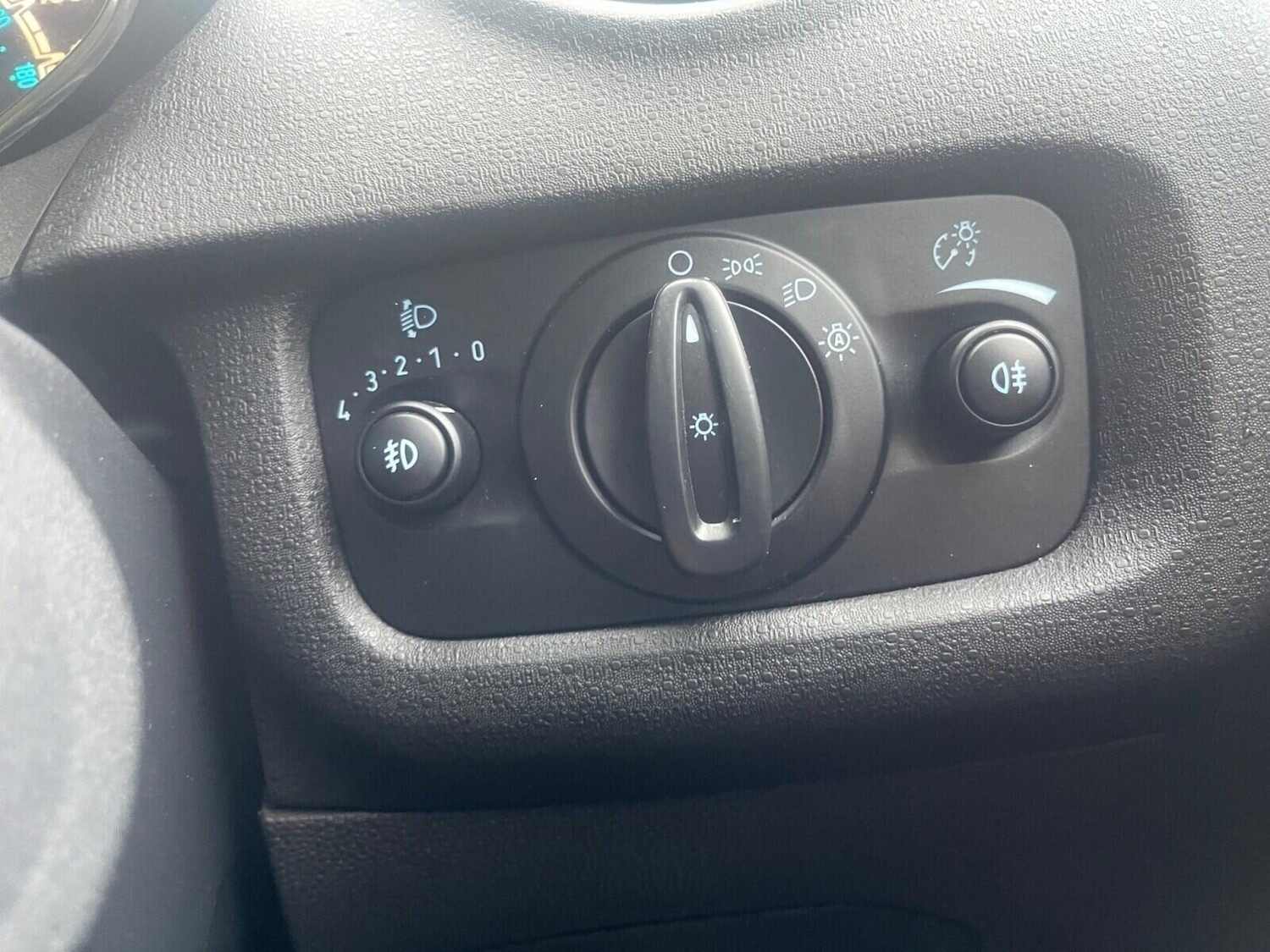 Used Ford Fiesta 2014 for sale - 76525669: Photo 28