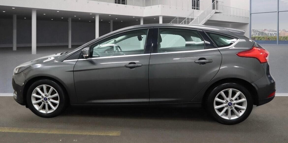 Used Ford Focus 2015 for sale - 77579664: Photo 3
