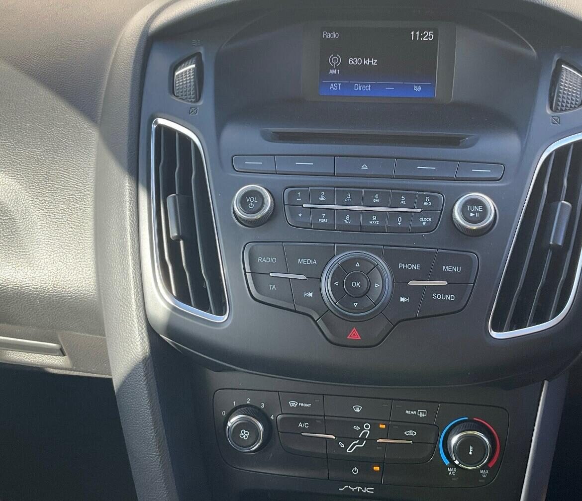 Used Ford Focus 2015 for sale - 76194632: Photo 5