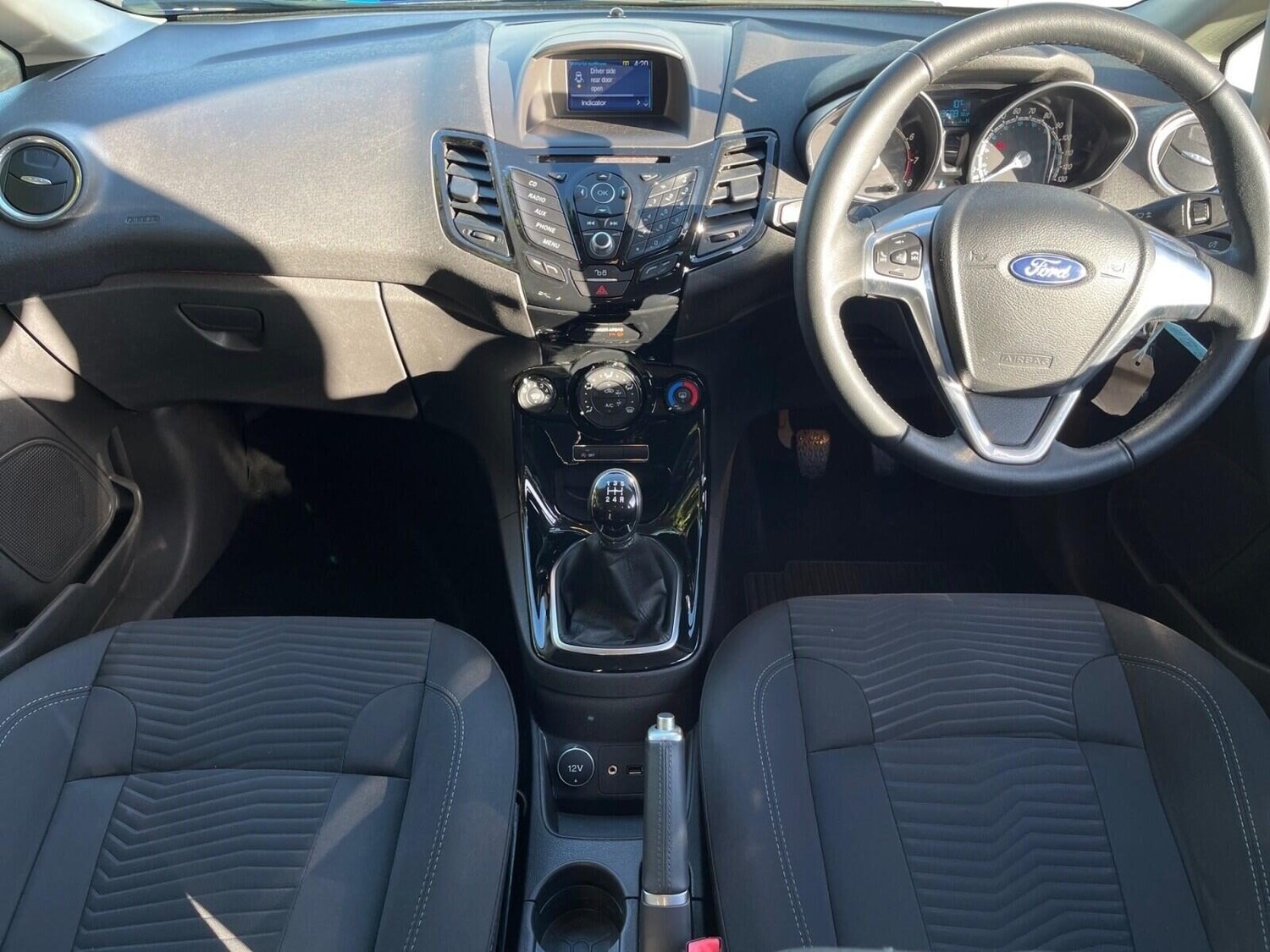 Used Ford Fiesta 2016 for sale - 76040303: Photo 18