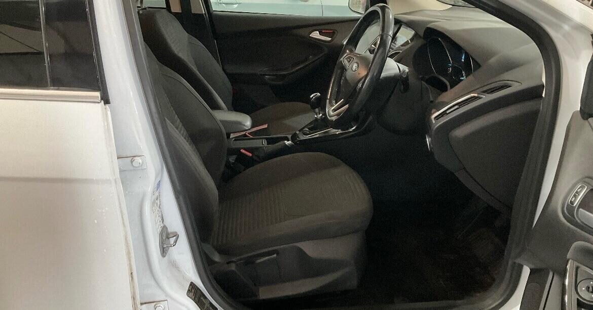 Used Ford Focus 2015 for sale - 77445876: Photo 6