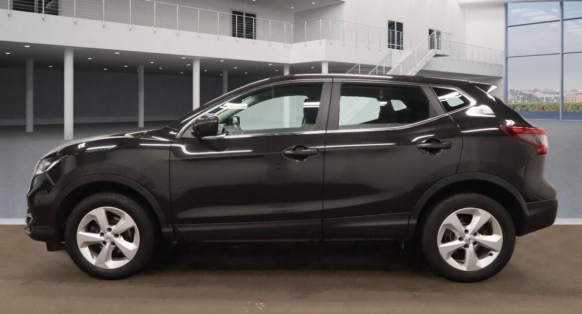 Used Nissan Qashqai 2017 for sale - 77037177: Photo 2