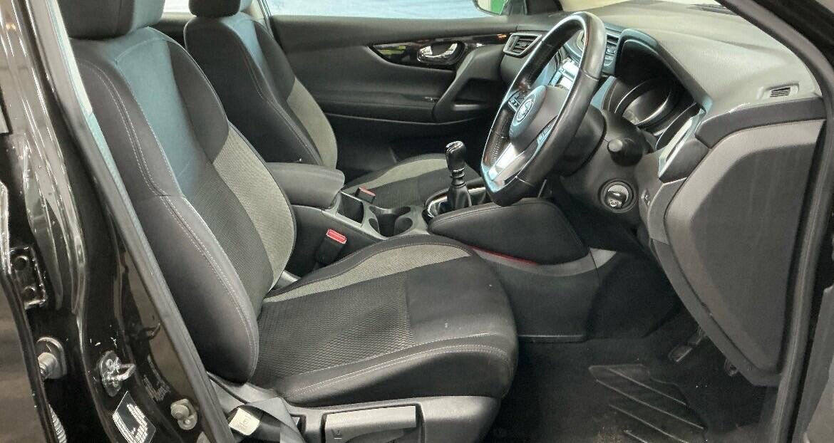 Used Nissan Qashqai 2017 for sale - 77037177: Photo 4