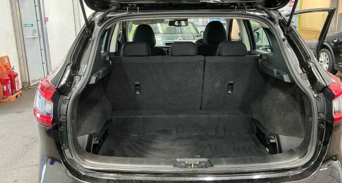 Used Nissan Qashqai 2017 for sale - 77037177: Photo 8