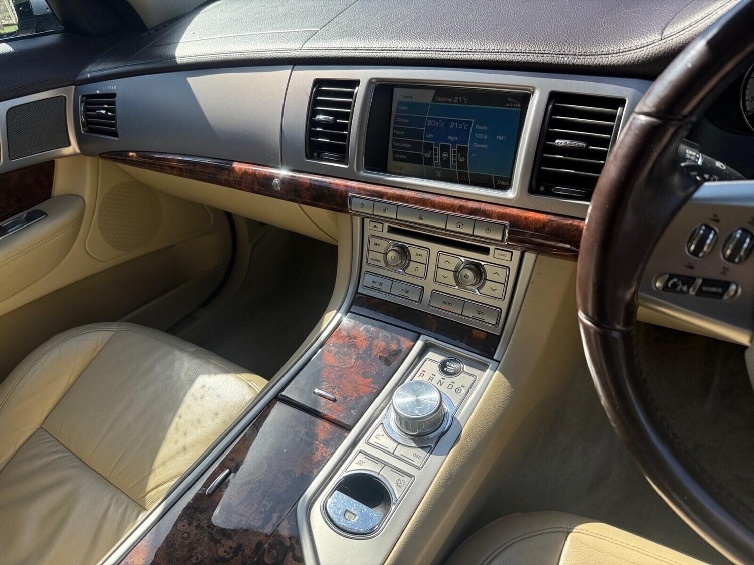 Used Jaguar XF 2011 for sale - 78164602: Photo 18