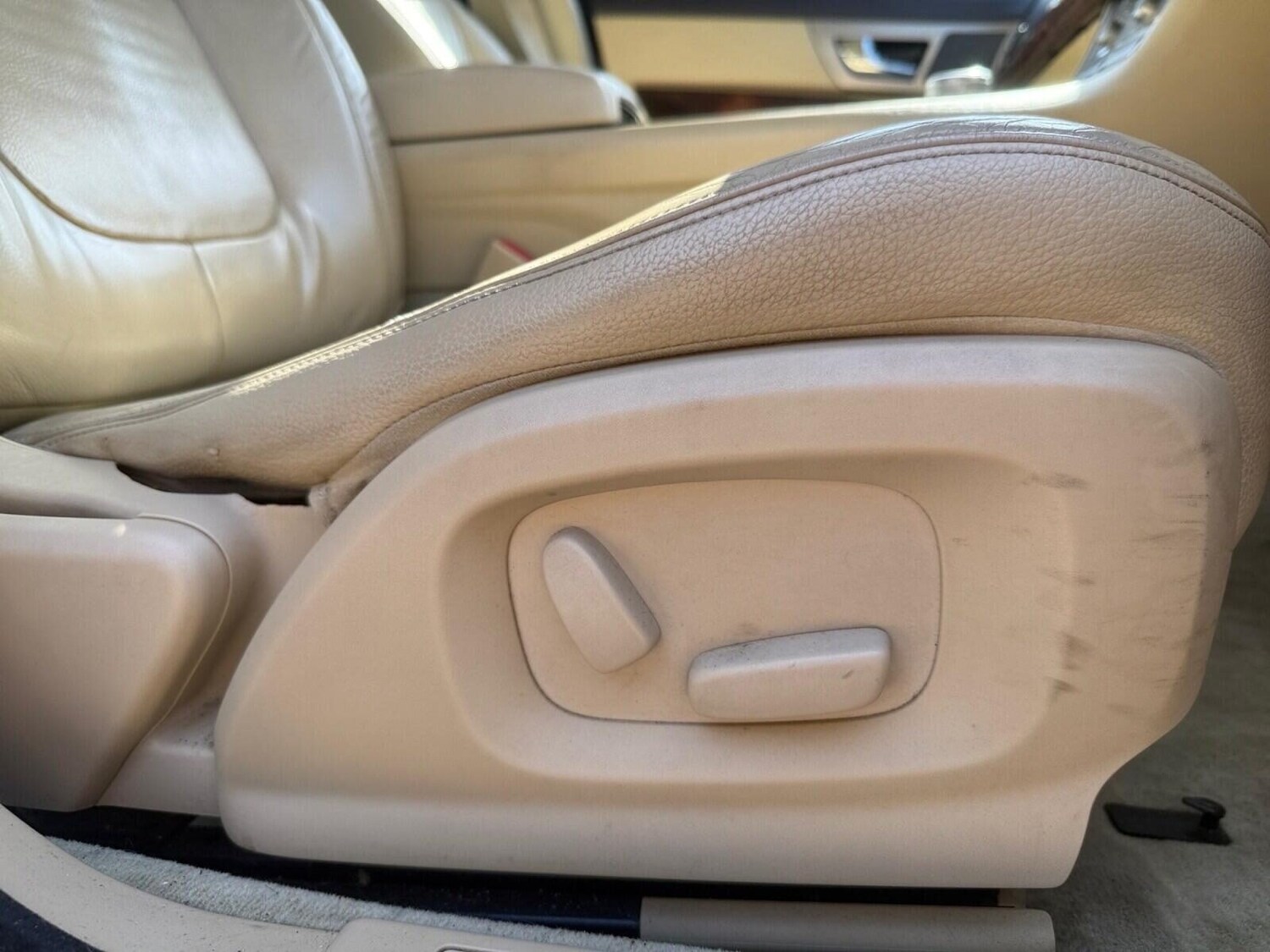 Used Jaguar XF 2011 for sale - 78164602: Photo 25