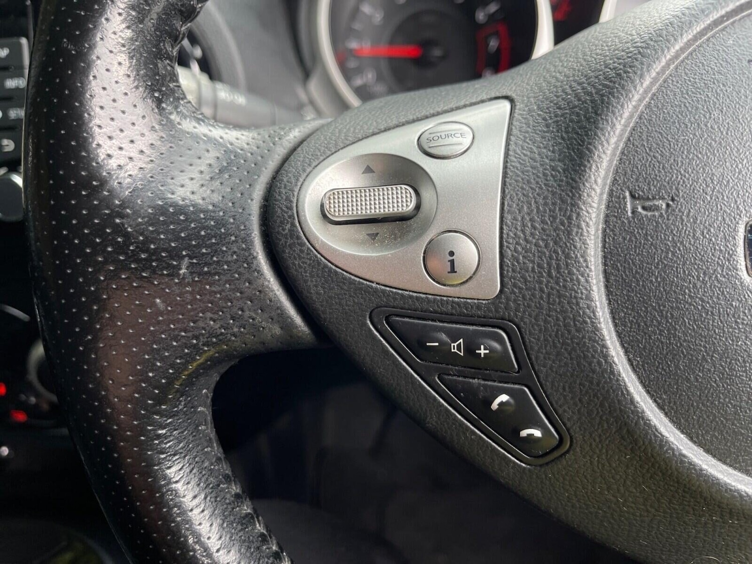 Used Nissan Juke 2017 for sale - 76010908: Photo 24