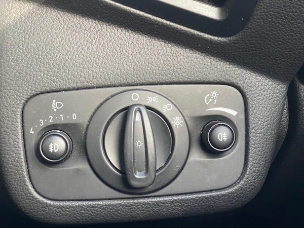 Used Ford Kuga 2018 for sale - 76102690: Photo 27