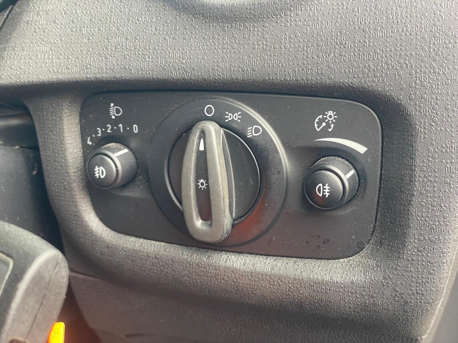 Used Ford Fiesta 2015 for sale - 75906466: Photo 24