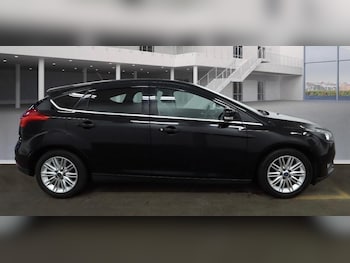 Used Ford Focus 2017 for sale - 77069881: Photo