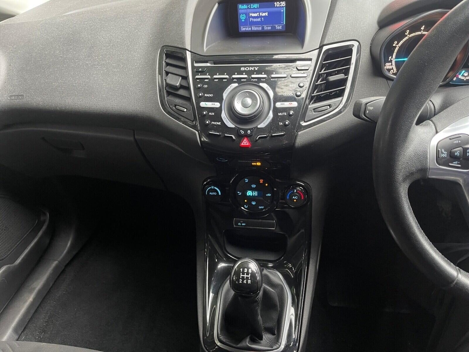 Used Ford Fiesta 2014 for sale - 76320816: Photo 18