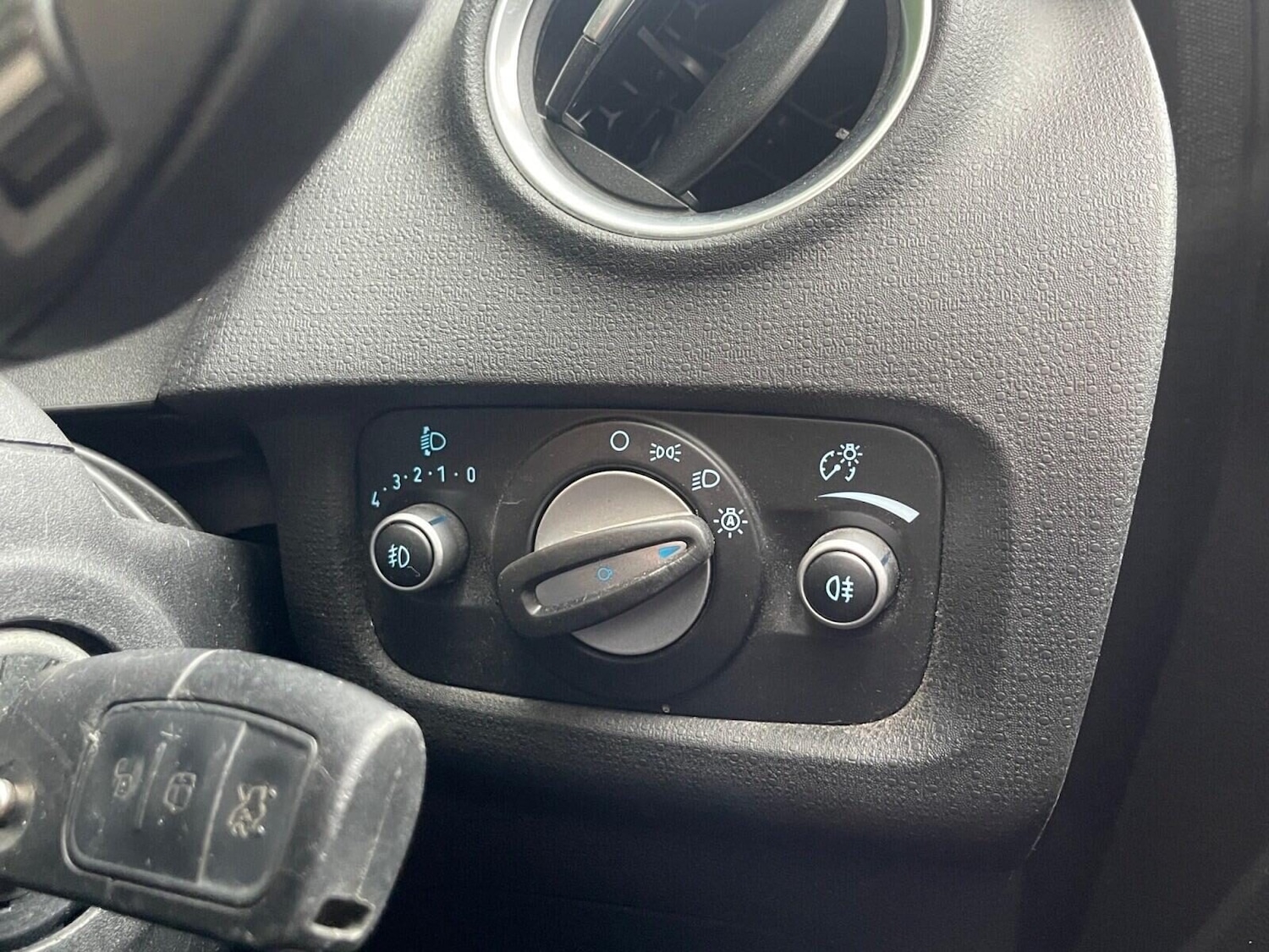 Used Ford Fiesta 2014 for sale - 76320816: Photo 25
