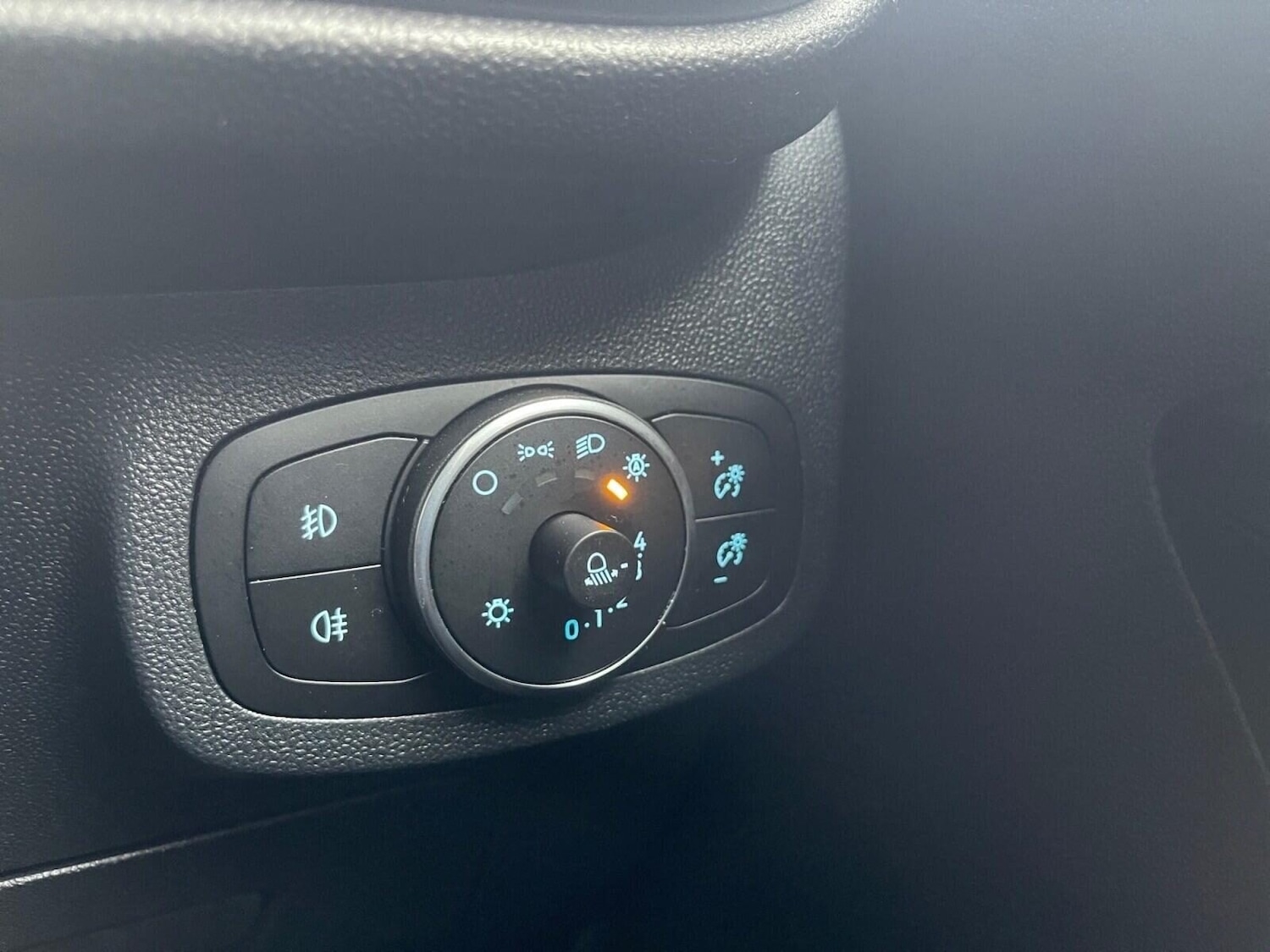 Used Ford Fiesta 2019 for sale - 77112986: Photo 24