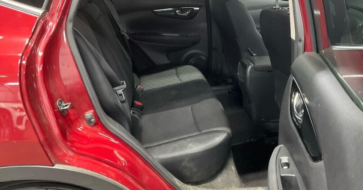Used Nissan Qashqai 2015 for sale - 76156956: Photo 9