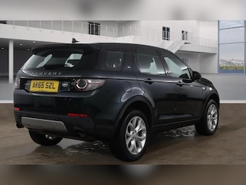 Used Land Rover Discovery Sport 2015 for sale - 77363411: Photo