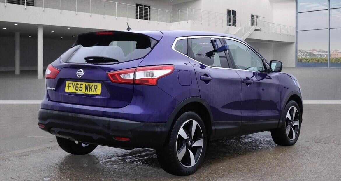 Used Nissan Qashqai 2015 for sale - 77006559: Photo 4