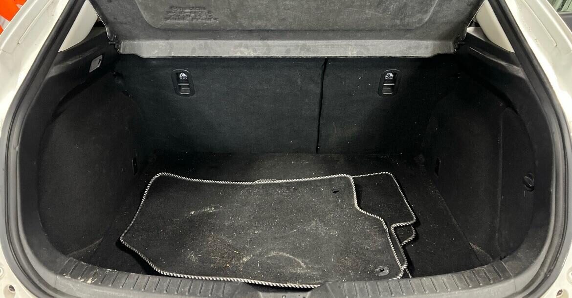 Used Mazda Mazda3 2014 for sale - 77562481: Photo 9