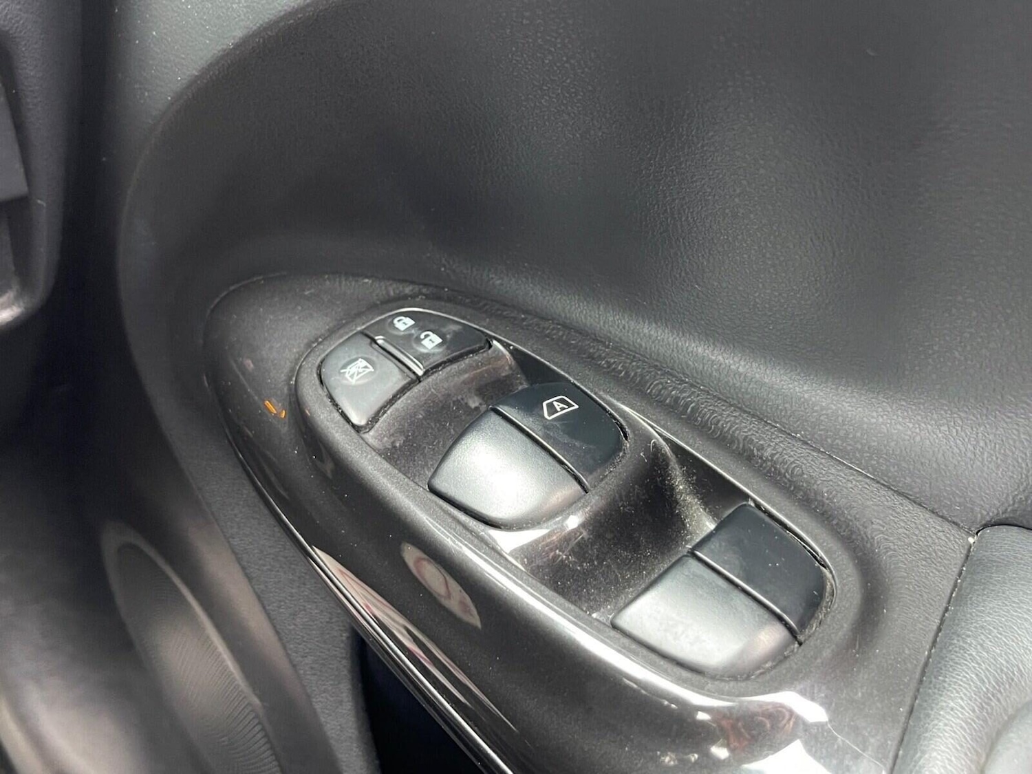 Used Nissan Juke 2014 for sale - 76541389: Photo 27