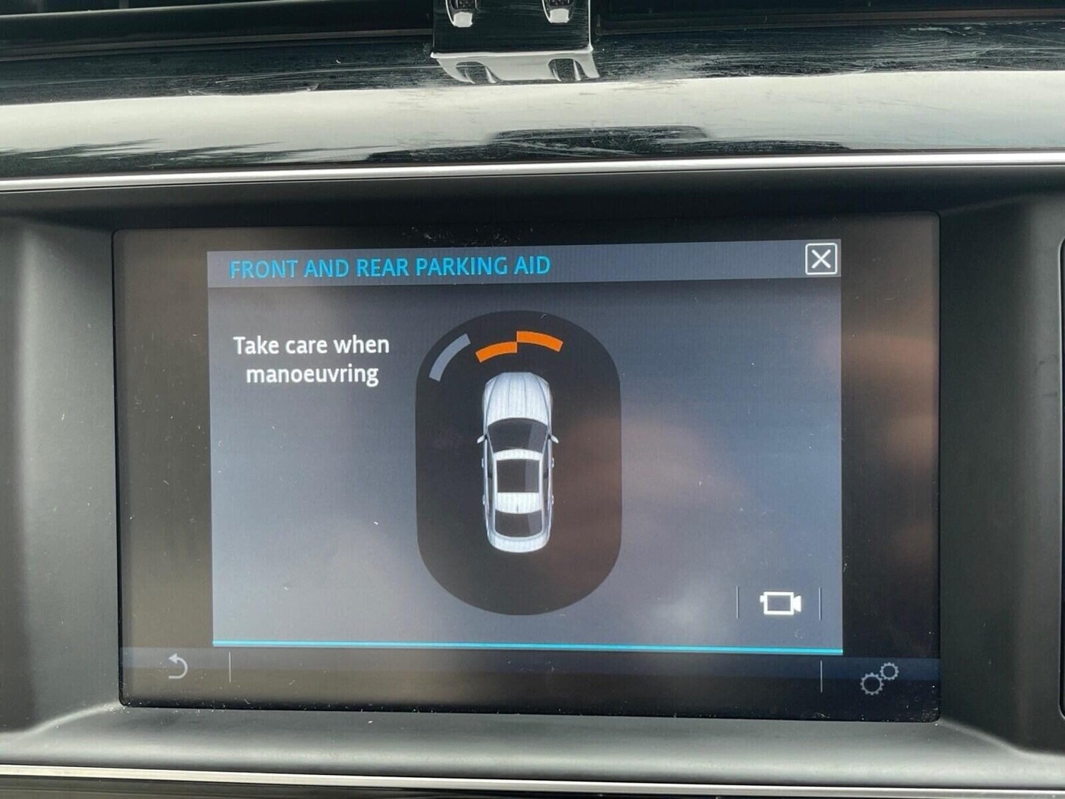 Used Jaguar XE 2015 for sale - 77501307: Photo 25