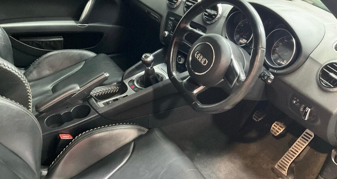 Used Audi TT 2011 for sale - 77555949: Photo 6