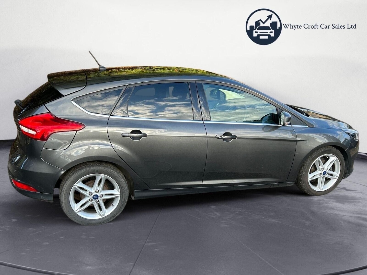 Used Ford Focus 2017 for sale - 77012327: Photo 5