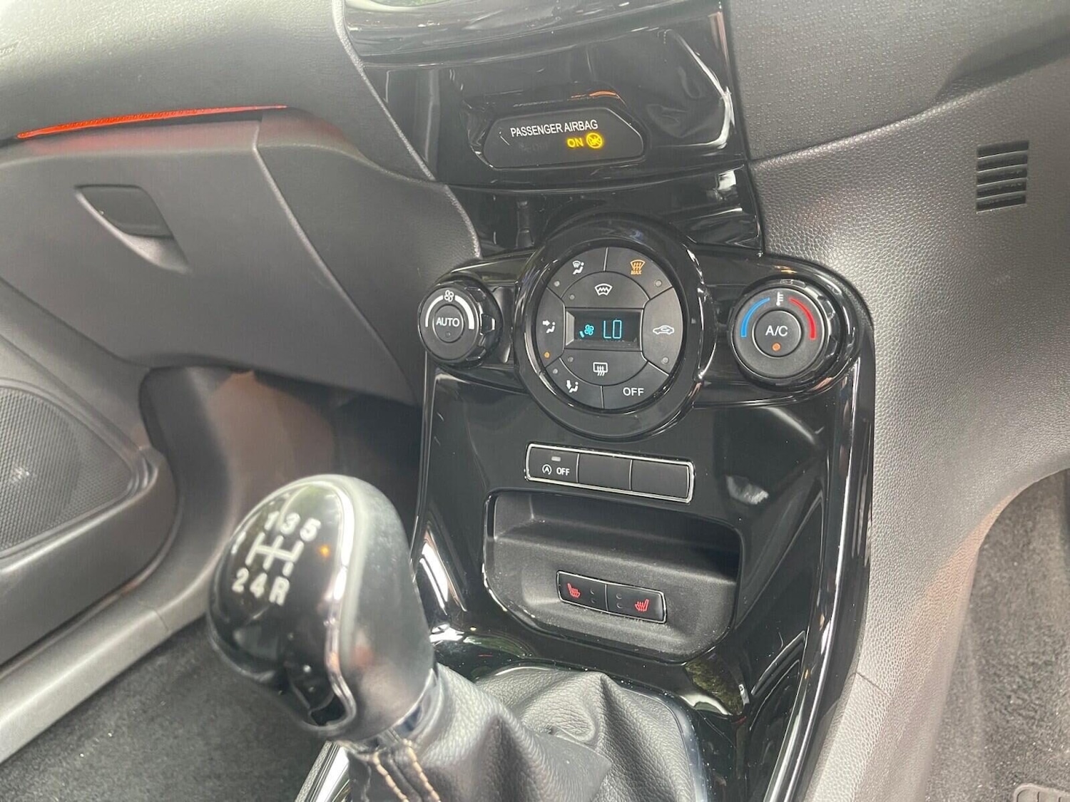 Used Ford Fiesta 2017 for sale - 76091267: Photo 30