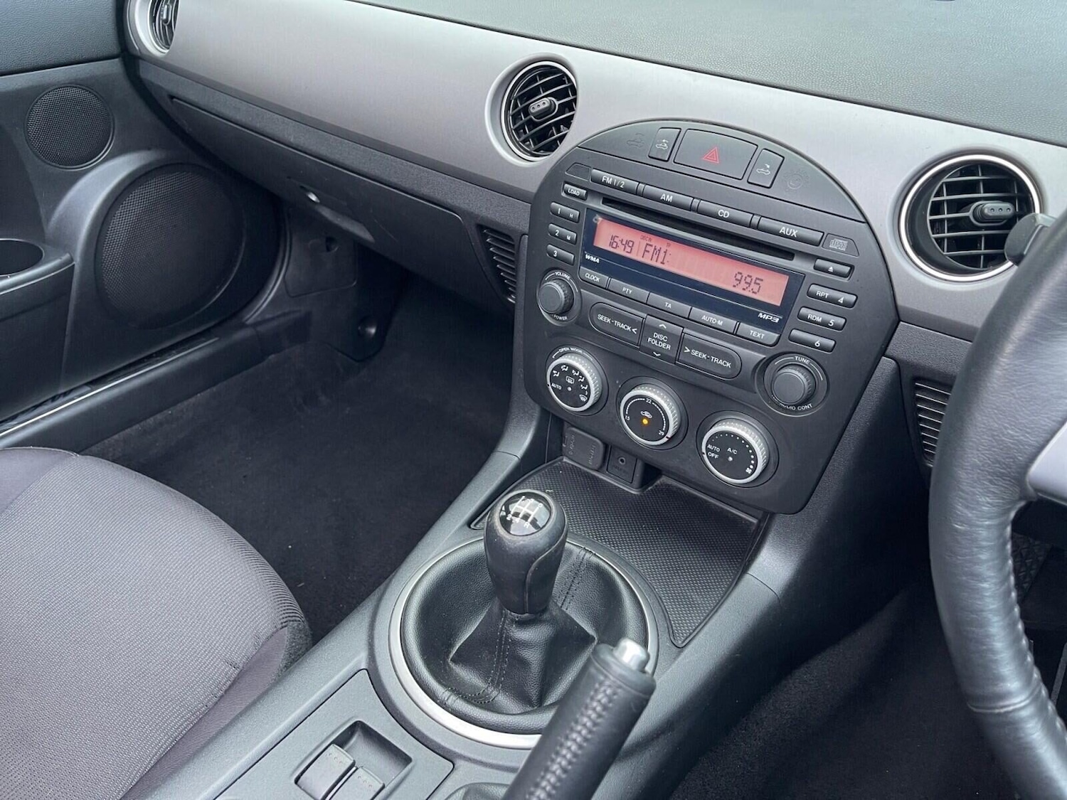 Used Mazda MX-5 2010 for sale - 77211339: Photo 24