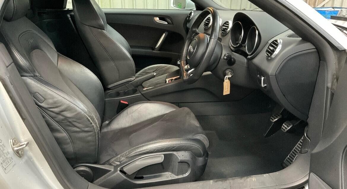 Used Audi TT 2011 for sale - 77282616: Photo 6