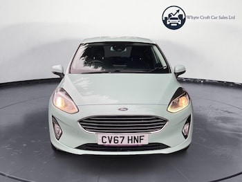 Used Ford Fiesta 2017 for sale - 77100057: Photo