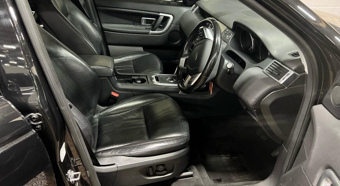 Used Land Rover Discovery Sport 2018 for sale - 76353753: Photo 4