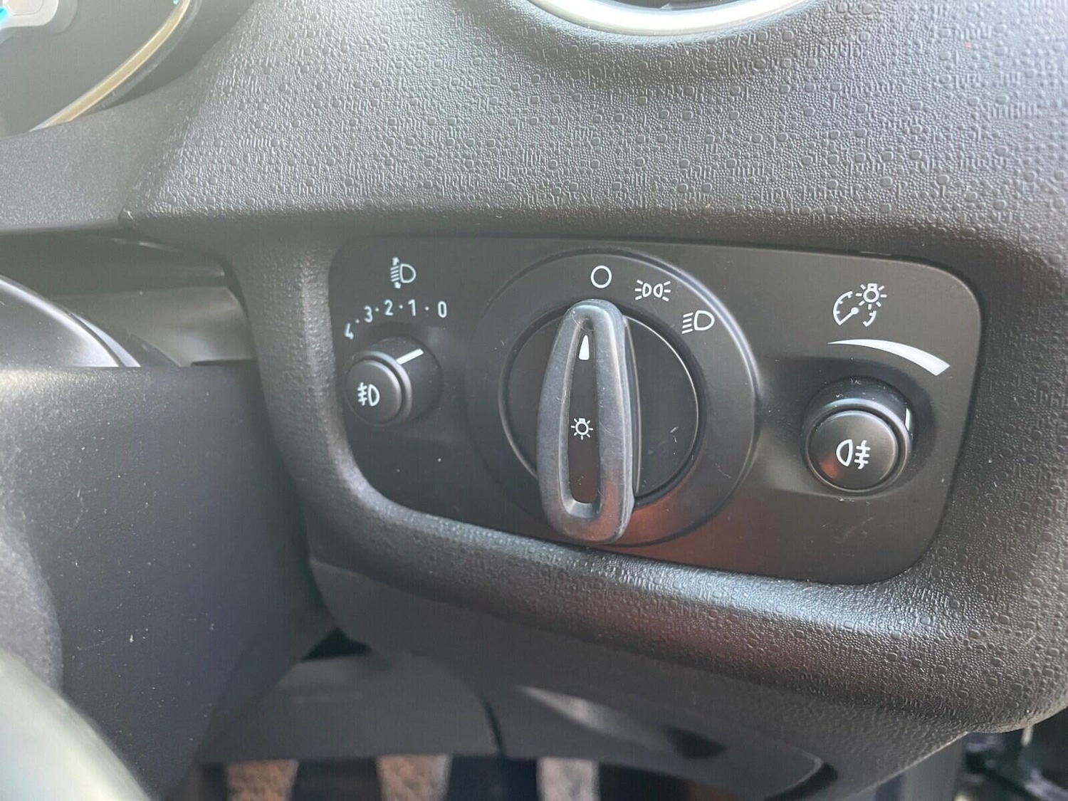 Used Ford Fiesta 2014 for sale - 76156950: Photo 25