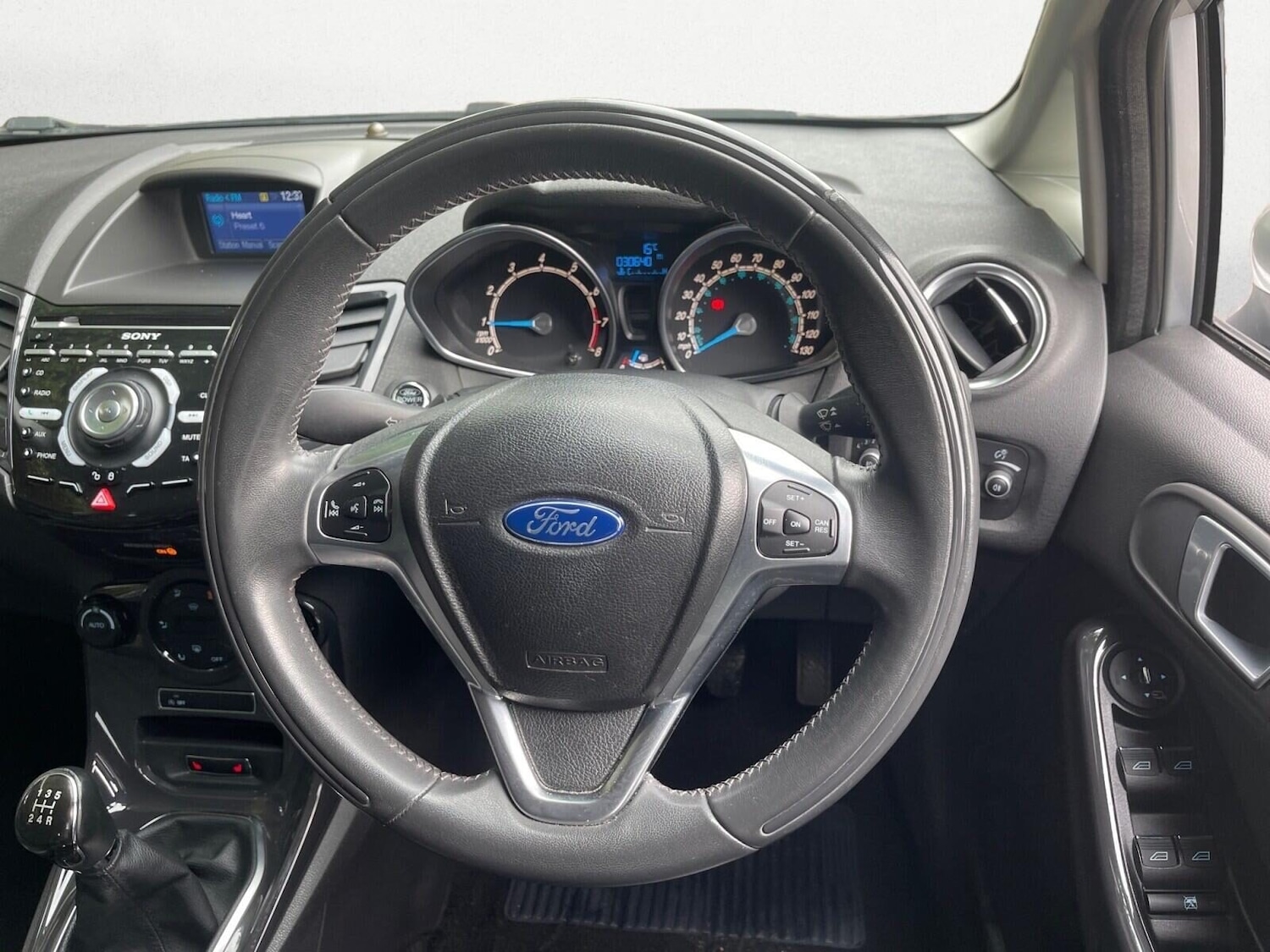 Used Ford Fiesta 2013 for sale - 76091271: Photo 12