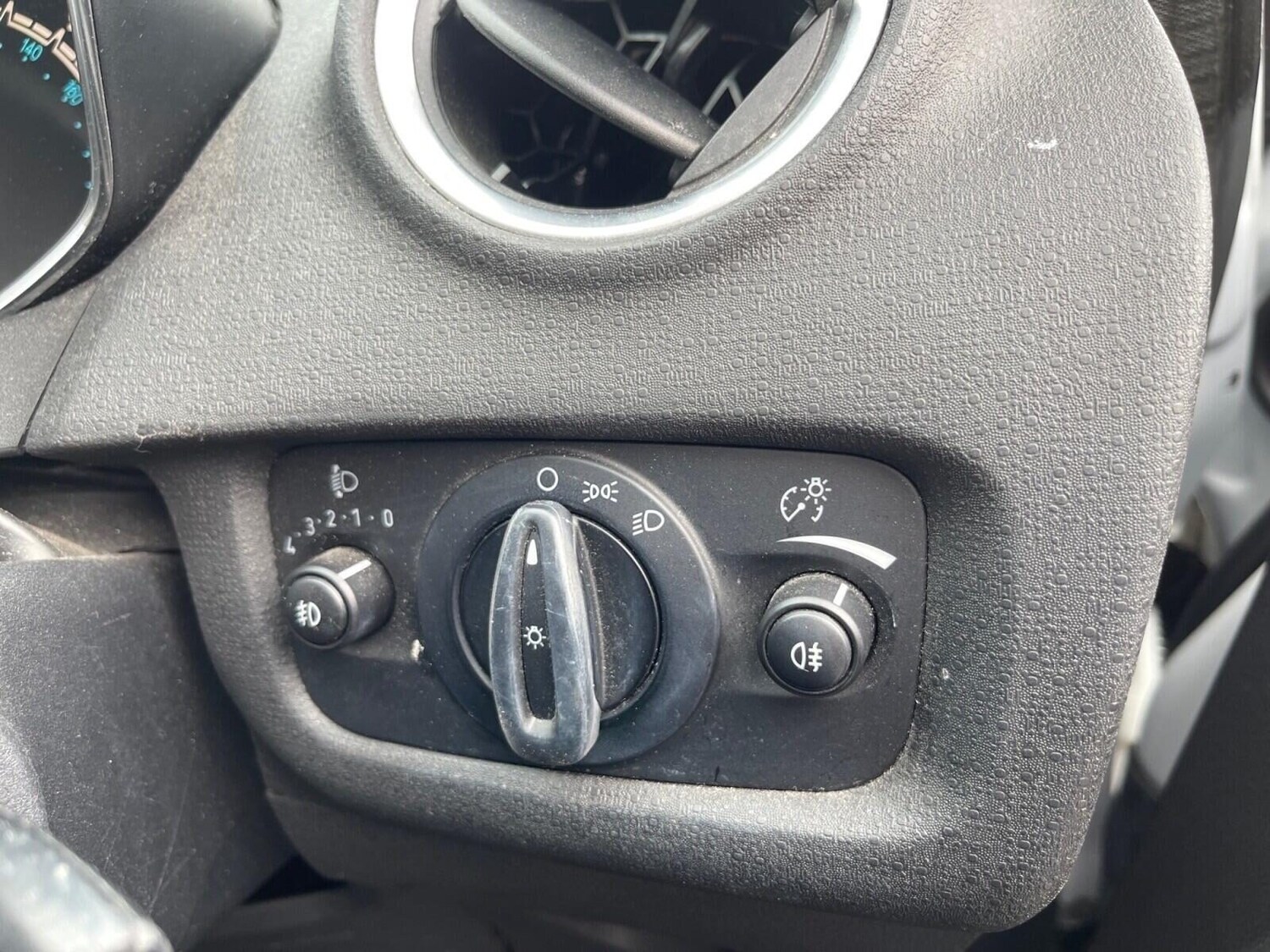 Used Ford Fiesta 2014 for sale - 76144395: Photo 18